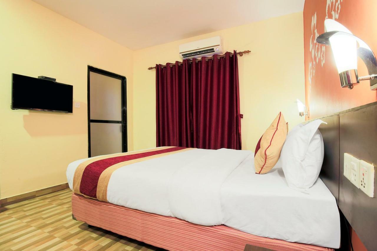 Hotel Vision Safari Pvt Ltd Sauraha Zewnętrze zdjęcie